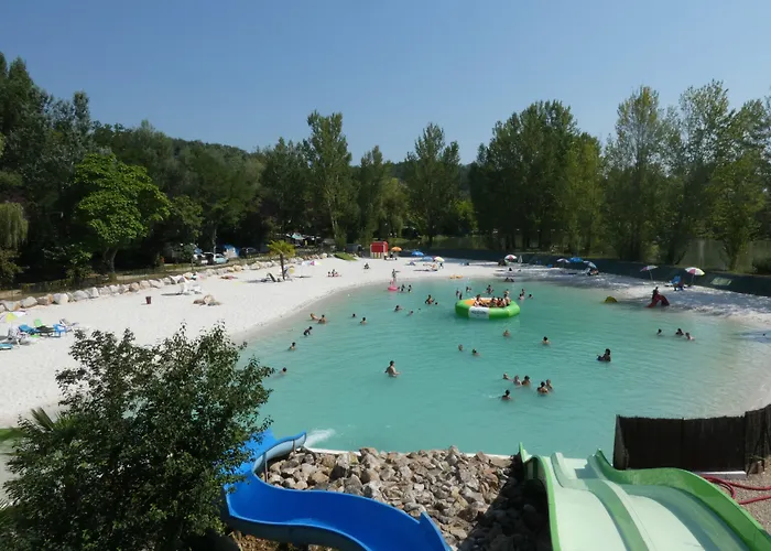 Le Plan D'eau Saint Charles