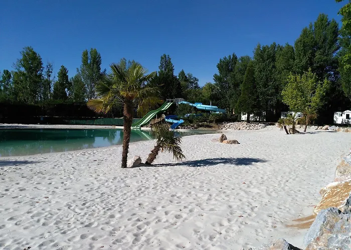 Le Plan D'eau Saint Charles