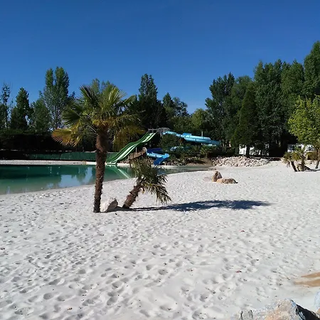 Le Plan D'eau Saint Charles